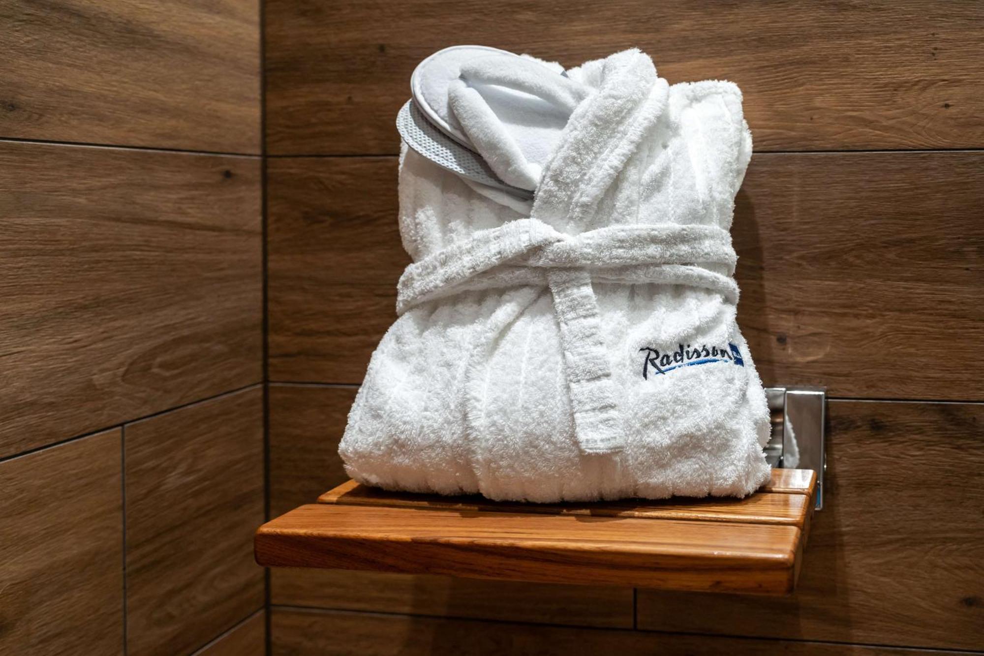Radisson Blu Hotel, Bergamo Choruslife Экстерьер фото