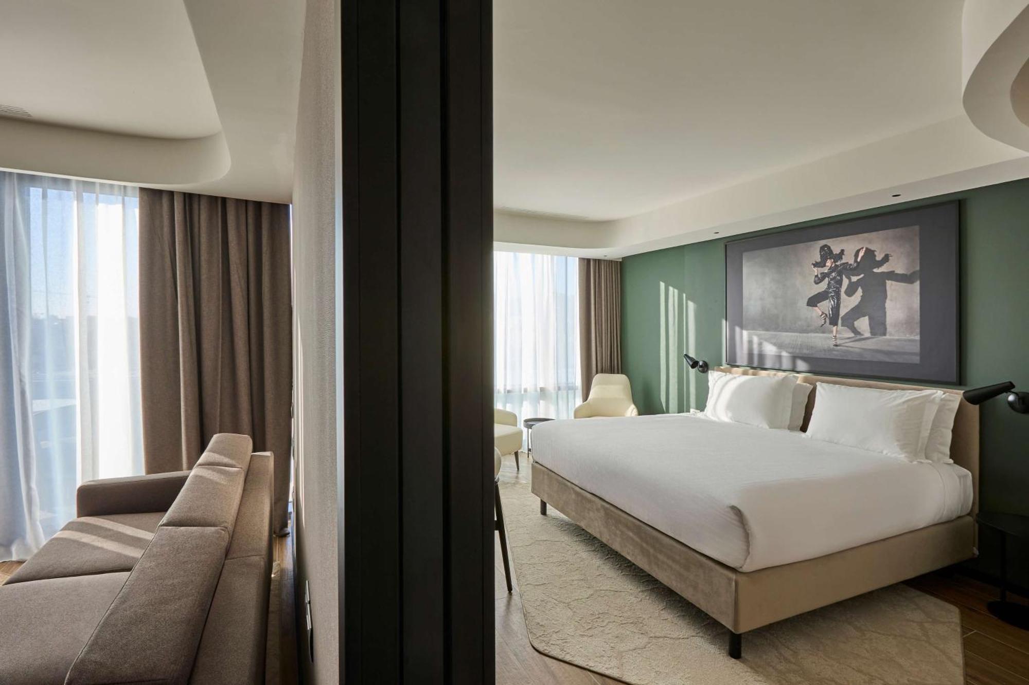 Radisson Blu Hotel, Bergamo Choruslife Экстерьер фото